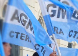 Docentes entrerrianos realizan un paro de 72 horas