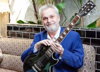 David Lebón fue el ganador del premio Carlos Gardel de Oro 2020