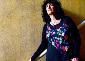 Presenta en vivo el disco con el que ganó un Gardel