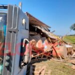 Pagina 6 24 de noviembre 2020 un camión volcó sobre ruta 137