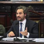 p10 – Cafiero presentó su informe escrito con casi 1.900 respuestas