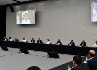 El gobernador se reunió con el ministro De Pedro