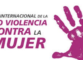 Colectivos feministas se congregan en la Plaza