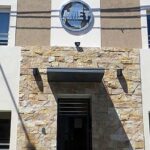 p8 – Amet concurrió con un escribano público