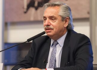 Oficializaron el bono de hasta 5.000 pesos para jubilados