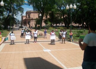 Reclamaron por trabajo, viviendas y asistencia social