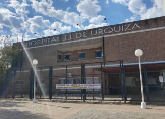 Comienzan a vacunar a trabajadores de la salud