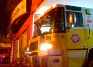 Agresores incendiaron su casa y huyeron