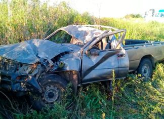 Una joven murió al volcar la camioneta que manejaba