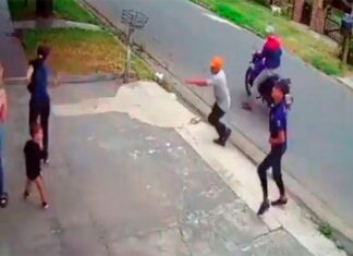 Nene de 2 años en medio de violento robo ataque de «motochorros»