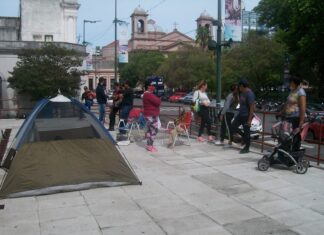 Levantaron el acampe en el Centro Cívico