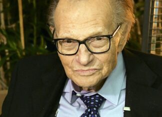Murió Larry King, presentador de la TV estadounidense
