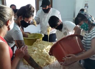 Capacitaron en panificación a los vecinos de La Curva