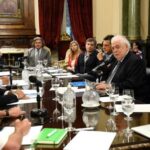 p9 – Ginés dará explicaciones a los diputados nacionales