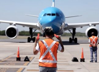 Partió a Moscú el vuelo de Aerolíneas Argentina