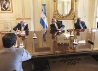 Reunión con empresarios y gremialistas
