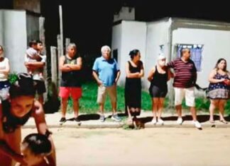 No duermen de noche por cuidarse de los ladrones
