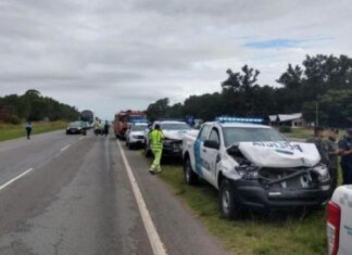 Patrulleros protagonizaron un incidente vial en cadena