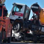 Pagina 6 viernes 5 de febrero Camión aplastó a auto que hacía marcha atrás