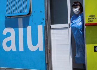En Argentina hubo 7.794 nuevos infectados