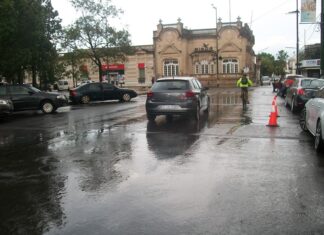 El mal tiempo obligó a suspender el Autocine