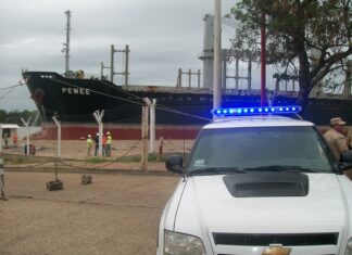 El Pewee zarpó del puerto uruguayense