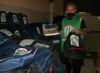 Comenzó la entrega de útiles escolares a estatales