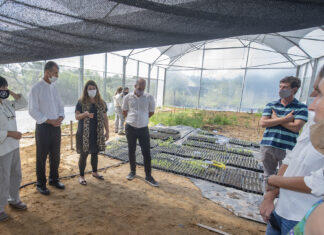 El Palmar inauguró invernáculo de plantas nativas donado por CARU