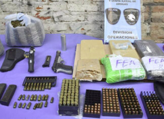 Detienen a la esposa y a un hijo de narcotraficante