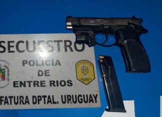 Redujeron a persona que exhibía una 9 milímetros