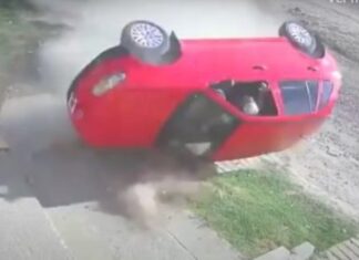 Cinematográfico incidente vial: perdió el control y volcó