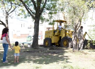 Comenzó a encararse la puesta en valor de la plaza Urquiza