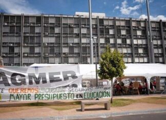 El gobierno retoma el diálogo con los gremios docentes