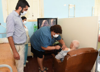 Este jueves inicia la primera etapa de vacunación a personas mayores de 70 años