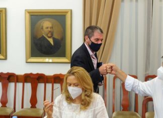 El gobierno presentó una nueva oferta