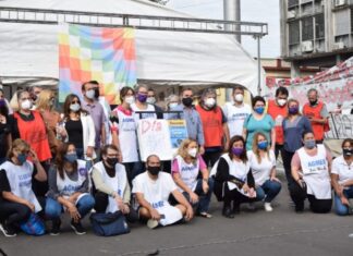Despúes de 45 días levataron la Carpa Docente