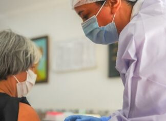 Llegaron 24.400 dosis de la vacuna Covishield