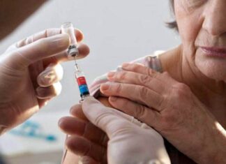 Distribuyen vacunas en el país