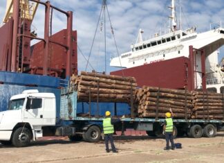 Acuerdan aumento salarial para trabajadores portuarios