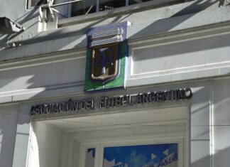 Allanamiento en AFA por irregularidades en contratos