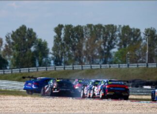 Un toque lo retrasó en el TCR