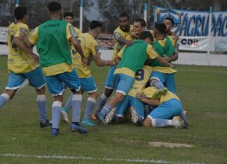 Gimnasia ganó en el final ante Juventud
