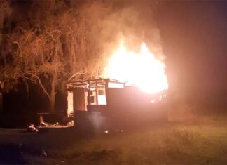 Lo hallaron desvanecido en un incendio