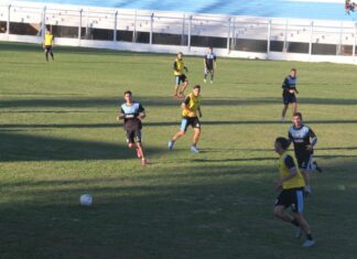 Gimnasia hizo fútbol pensando en Juventud Unida