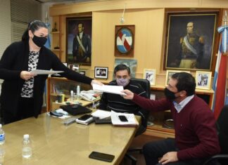 Otorgaron las becas de la Diplomatura