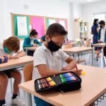 p8 – felicitaron la vuelta a clases