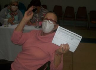 Alta concurrencia para recibir la vacuna india