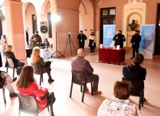 Reconocen la labor de más de 20 vecinas destacadas