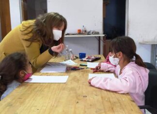 Los salones de usos múltiples brindan actividades para la niñez