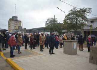 Descubrieron una escultura en honor a La Delfina